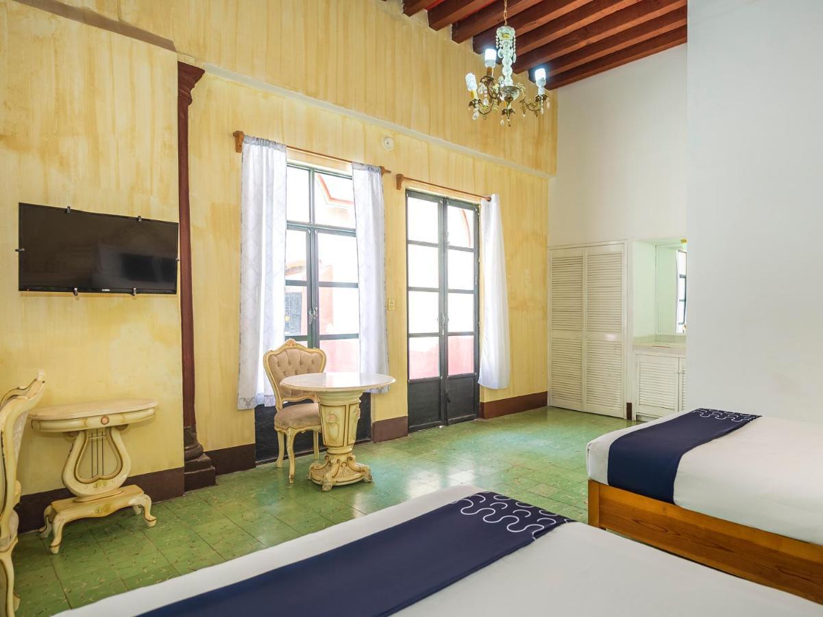 Hotel Meson Del Obispado Queretaro Bagian luar foto
